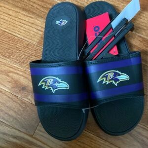 Ravens sandals men’s small 7-8